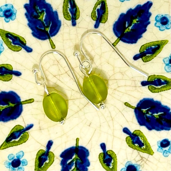 🔥sterling silver & vintage frosted green beach glass bead earrings boho jewelry - Picture 10 of 12